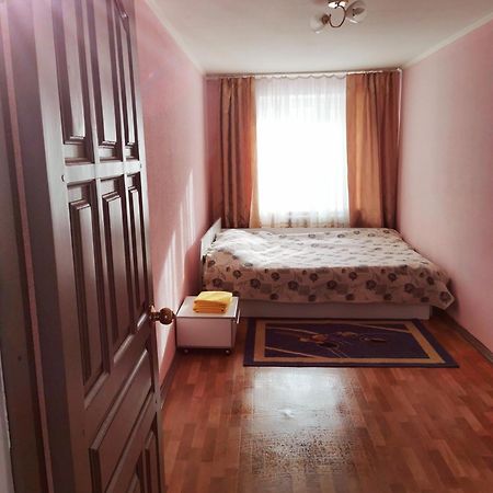 2 Комн Квартира В Центре По Пушкина Qostanai Exterior foto