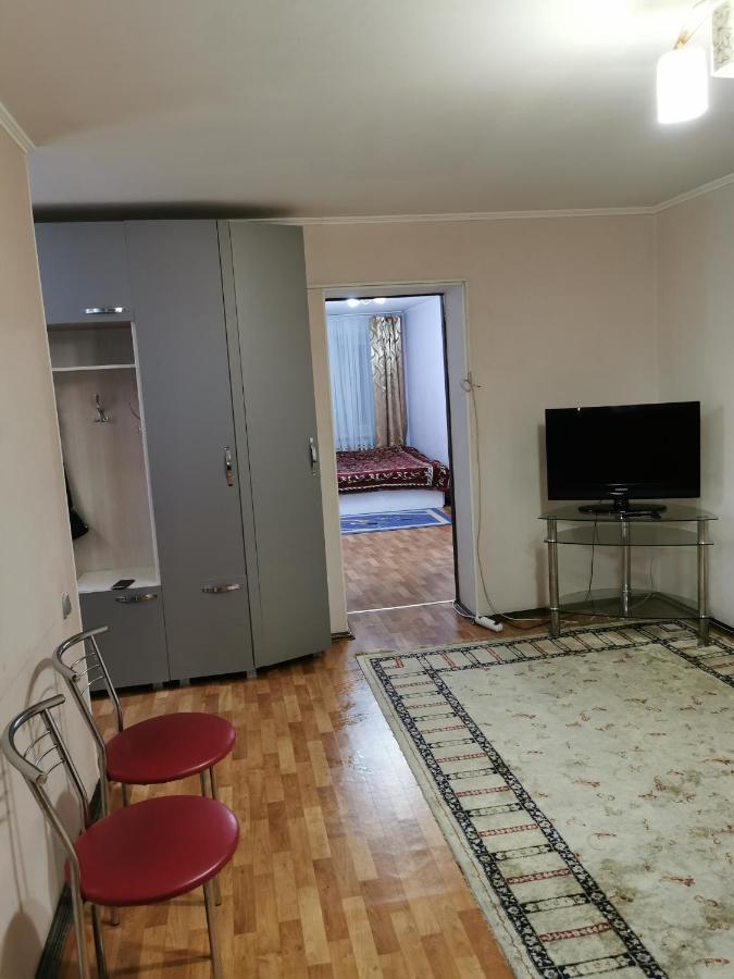 2 Комн Квартира В Центре По Пушкина Qostanai Exterior foto